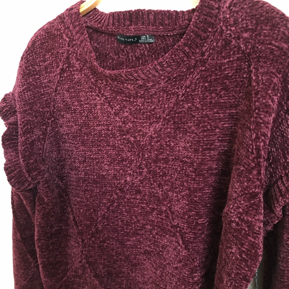 🎉HP🎉✨🌺Petite Sweater—Black Tape Brand - Picture 2 of 16